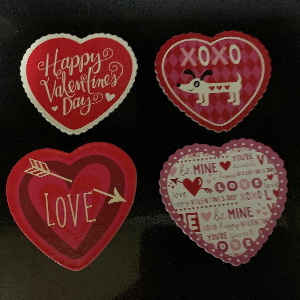 4 Valentine's Day magnets